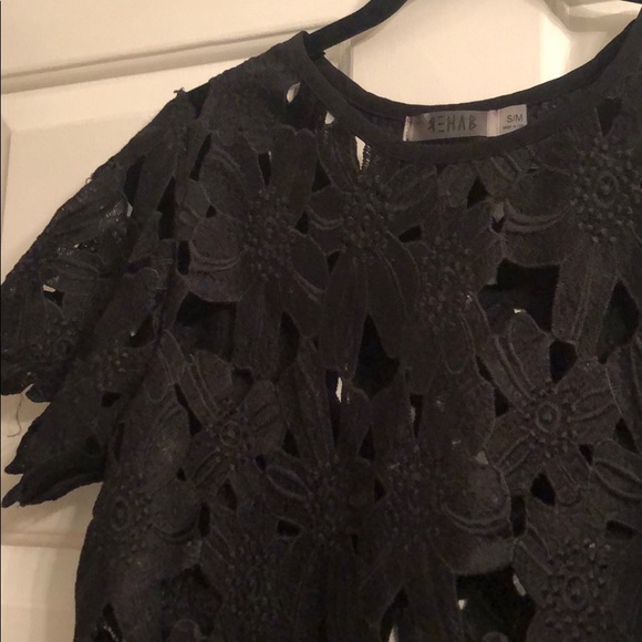 ⚡️Flash Sale ⚡️ Rehab crop embroidered shirt - Picture 3 of 3